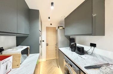 Marlborough Street, Dunkirk, Nottingham - Image 2